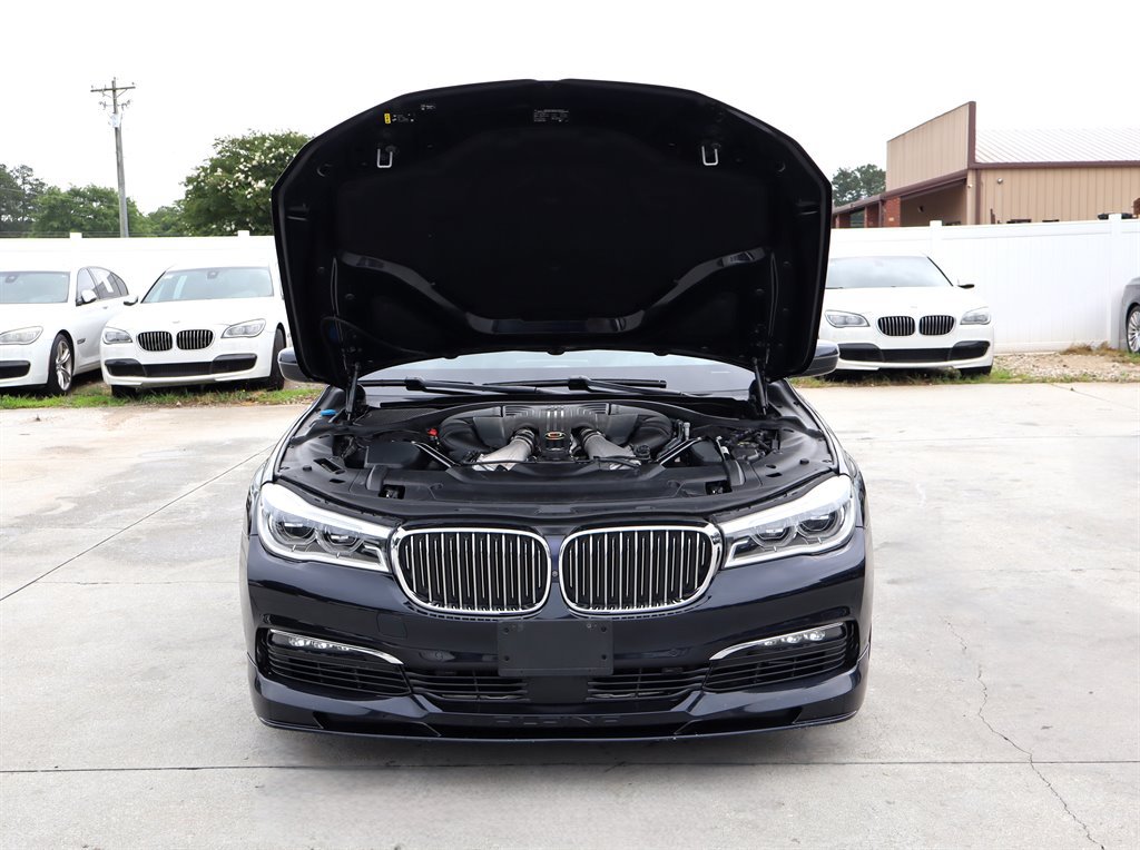 Used 2018 BMW 750i xDrive AWD/4WD image 56