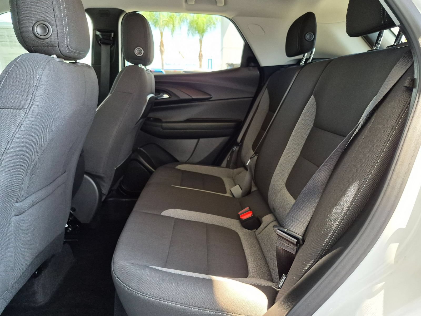 Used 2025 Chevrolet TrailBlazer LS w/ LS Convenience Package FWD image 24