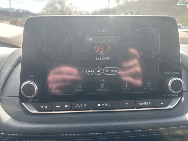 Used 2023 Nissan Rogue SV w/ SV Premium B Package image 22