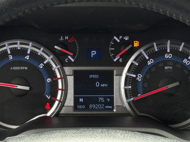 Used 2018 Toyota 4Runner SR5 RWD image 17