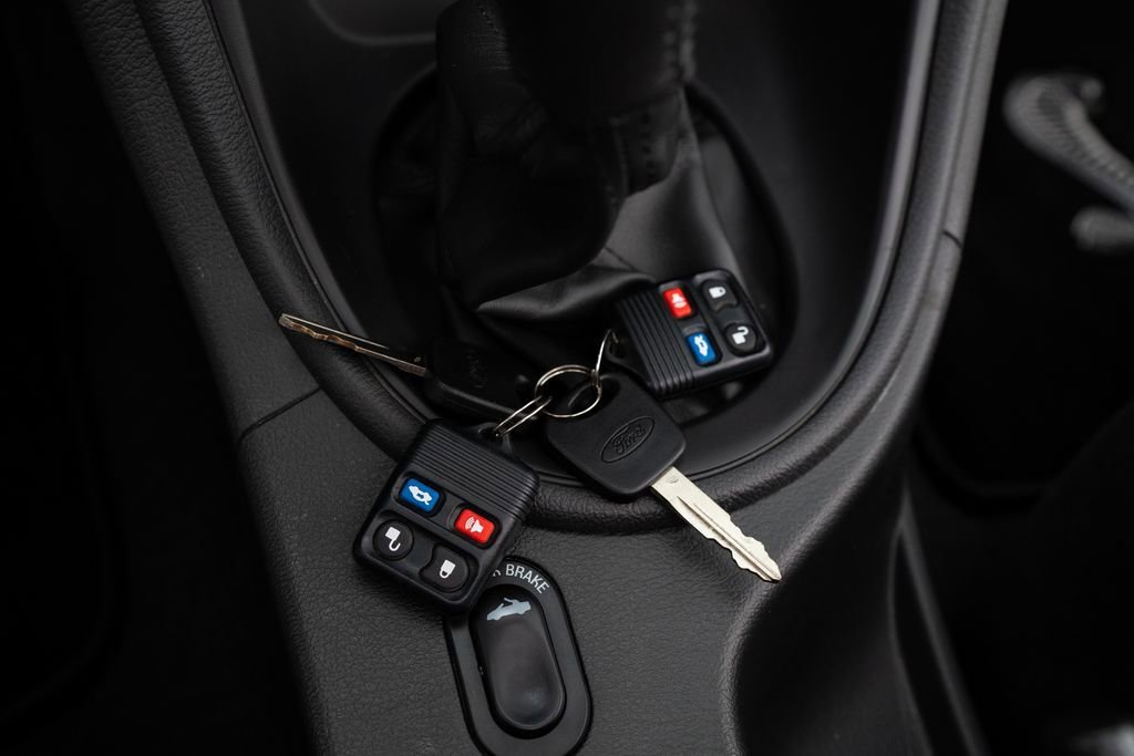 Used 2004 Ford Mustang Cobra RWD image 20