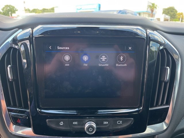 Used 2023 Chevrolet Traverse LT w/ Midnight/Sport Edition image 25