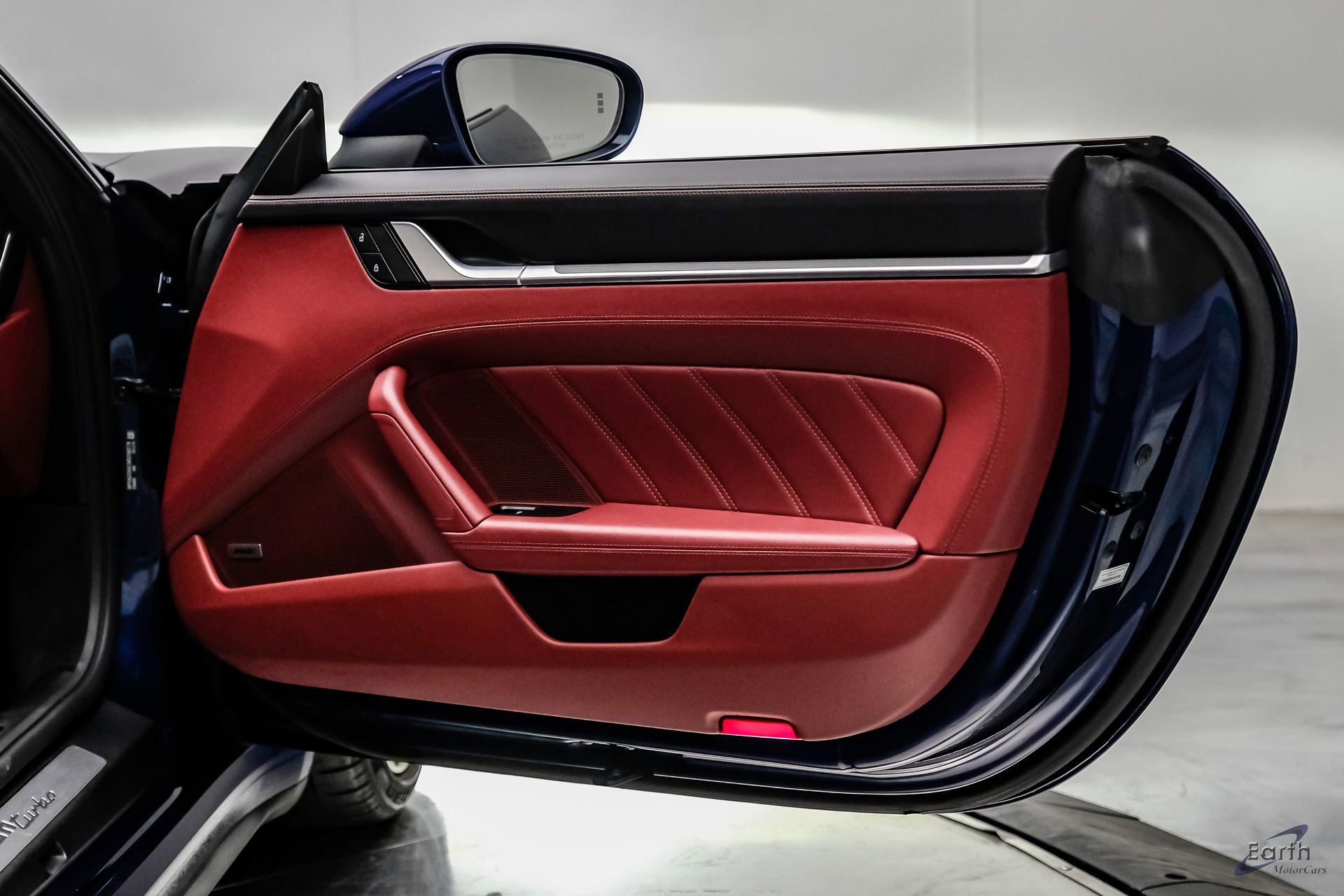 Used 2021 Porsche 911 Turbo image 84