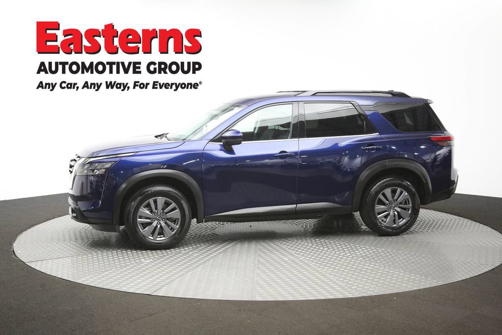 Used 2025 Nissan Pathfinder SV FWD image 58