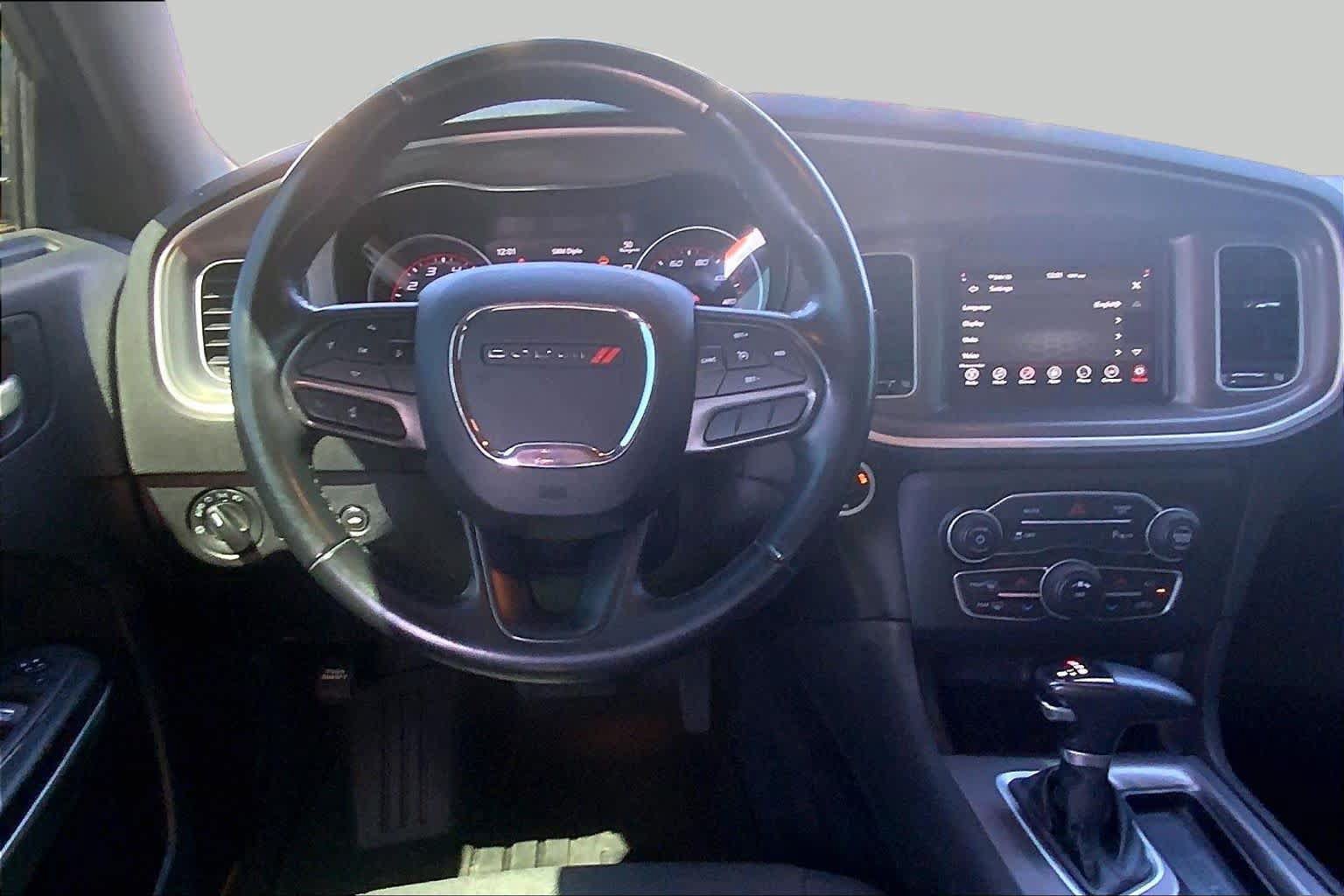 Used 2022 Dodge Charger SXT RWD image 6