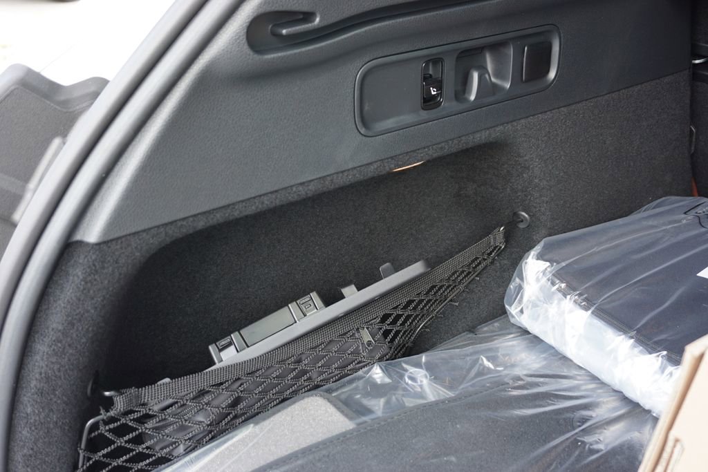 Certified 2025 Mercedes-Benz GLC 350e 4MATIC image 49