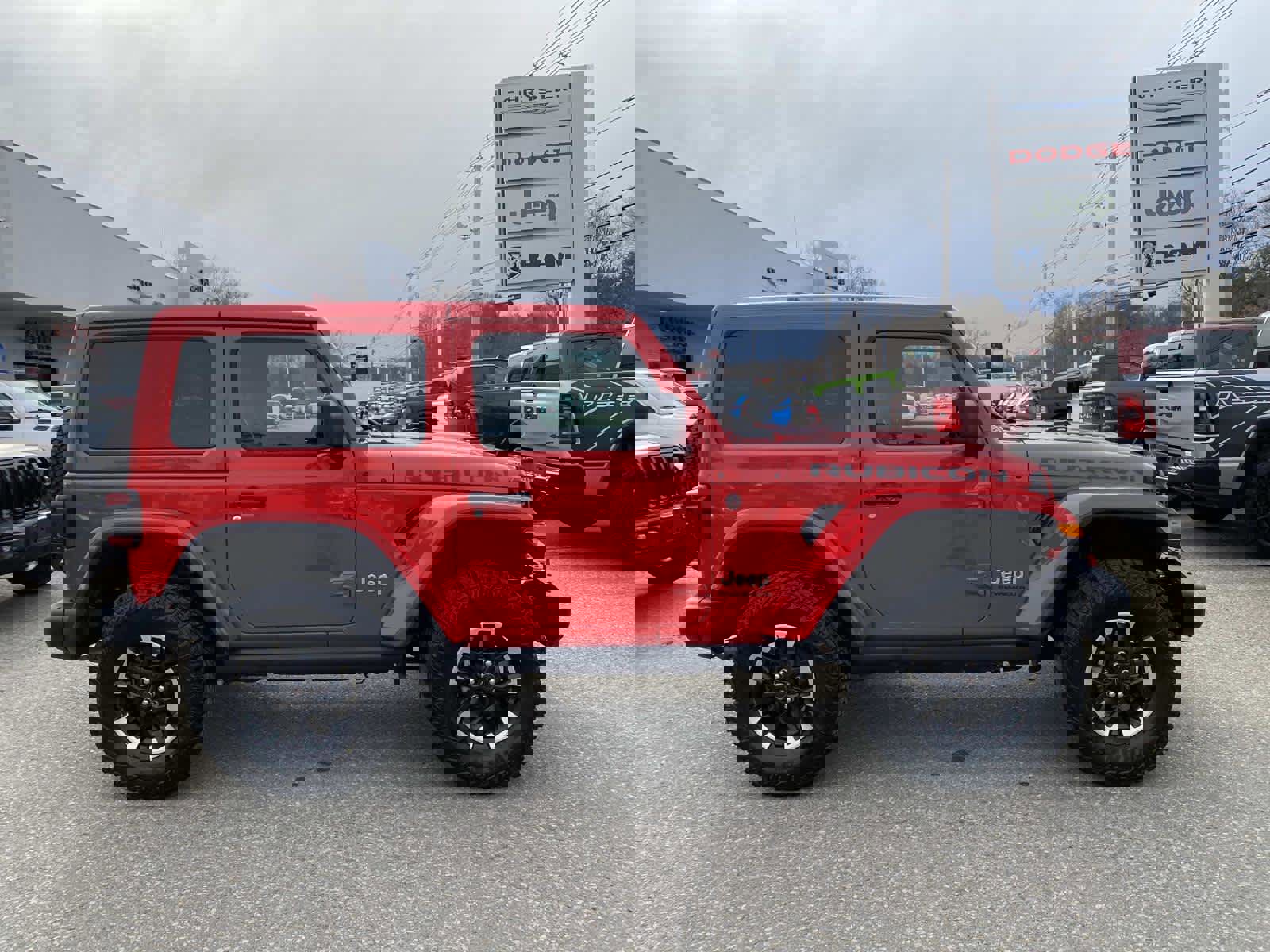 Certified 2024 Jeep Wrangler Rubicon AWD/4WD image 2