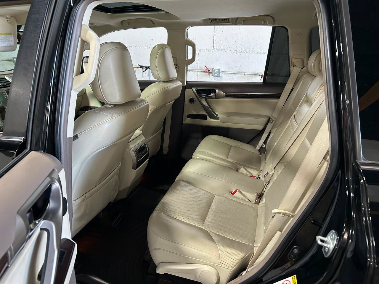 Used 2015 Lexus GX 460 Luxury AWD/4WD image 14
