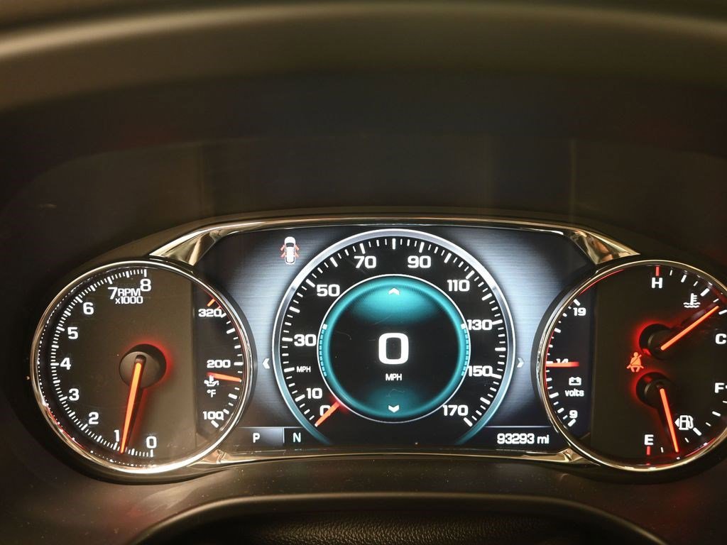 Used 2019 GMC Acadia Denali w/ Technology Package FWD image 10