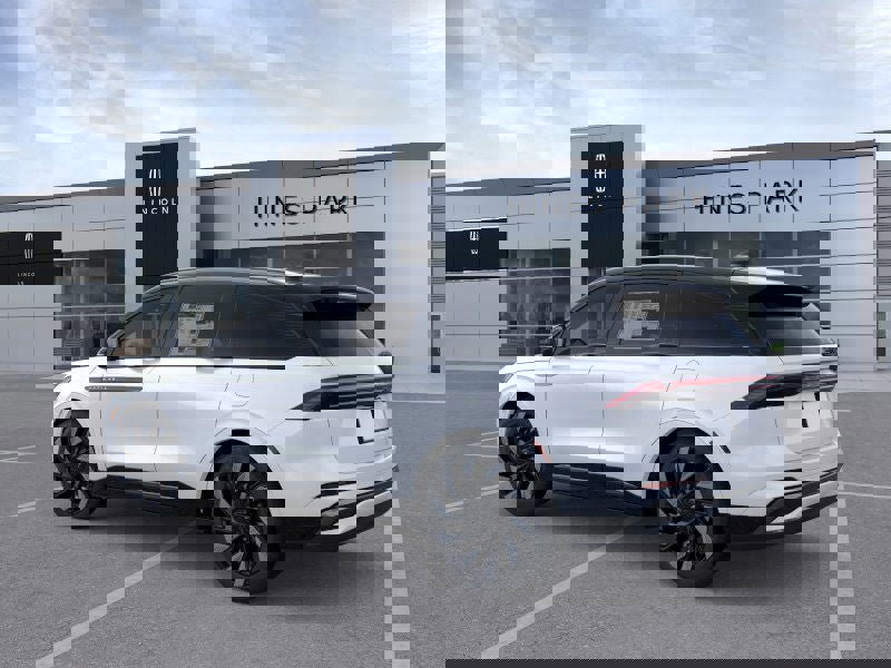 New 2026 Lincoln Nautilus Reserve image 4