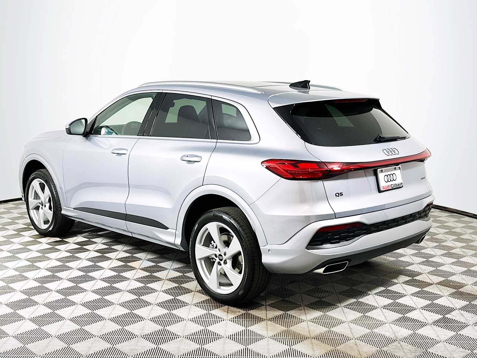 New 2025 Audi Q5 Prestige image 5