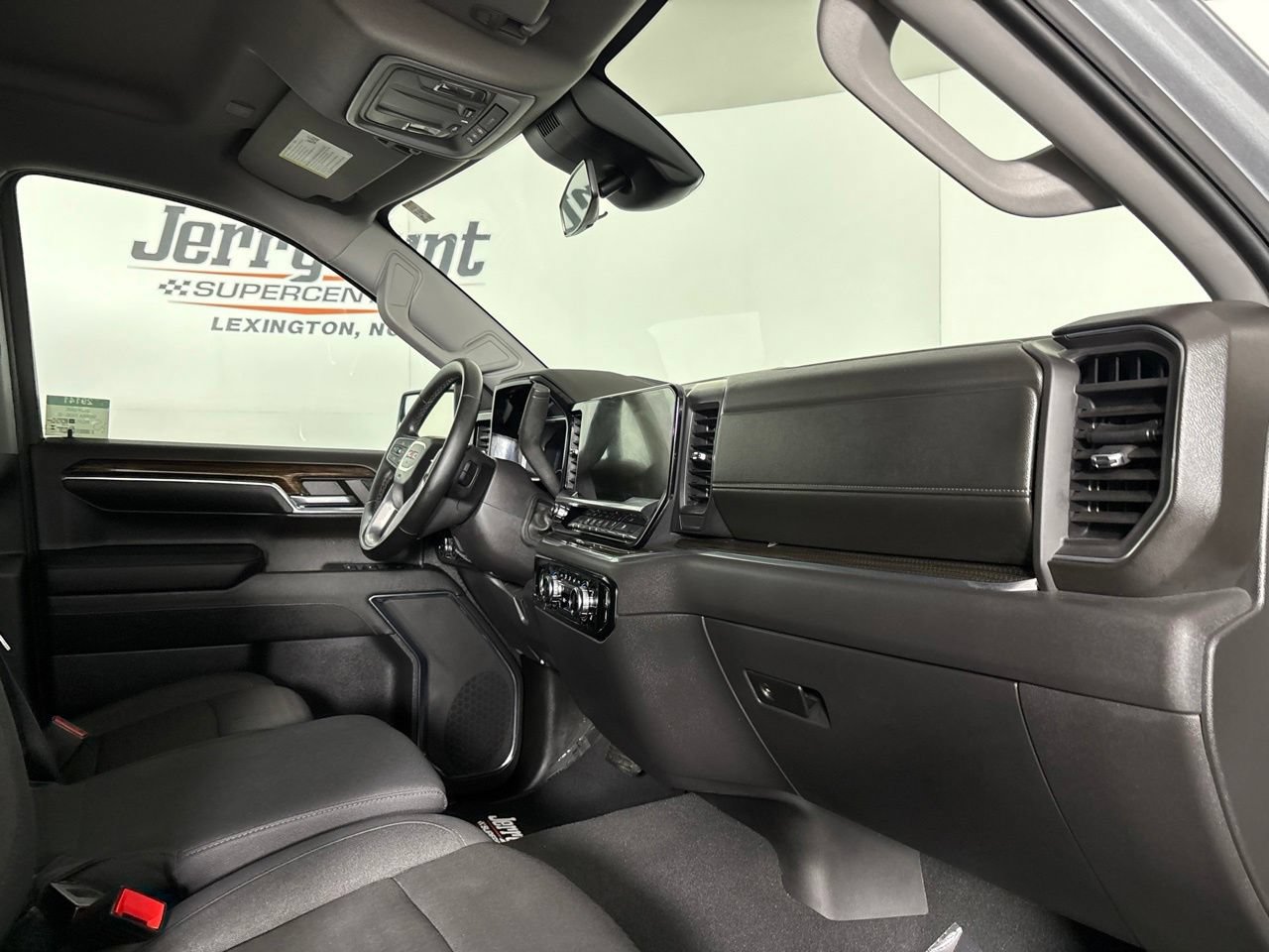 Used 2024 GMC Sierra 1500 Elevation AWD/4WD image 27