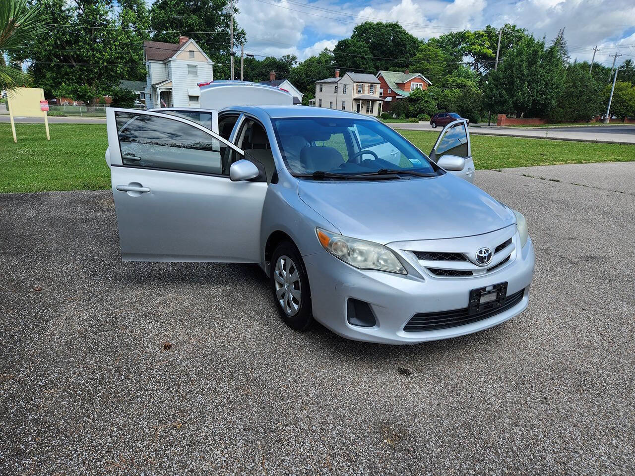 Used 2013 Toyota Corolla L FWD image 17