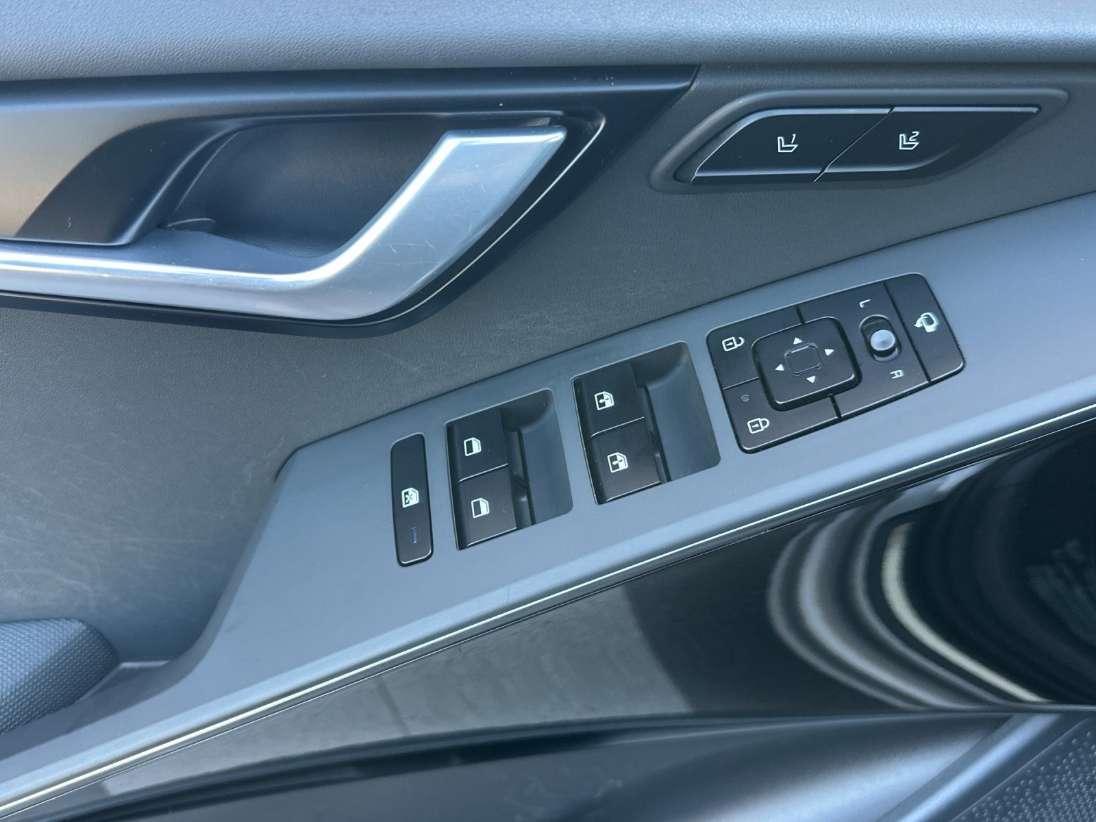 Used 2023 Kia Niro Wave FWD image 11