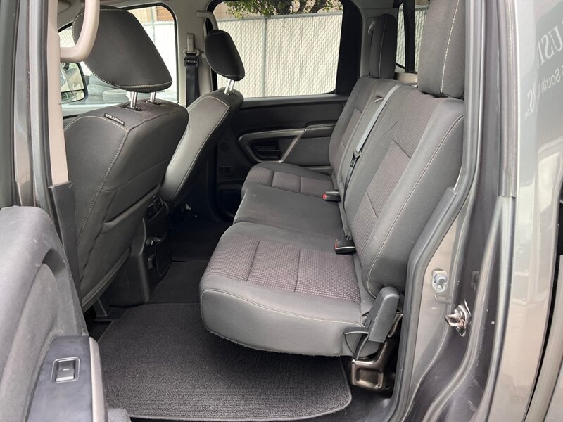 Used 2015 Nissan Titan PRO-4X AWD/4WD image 17