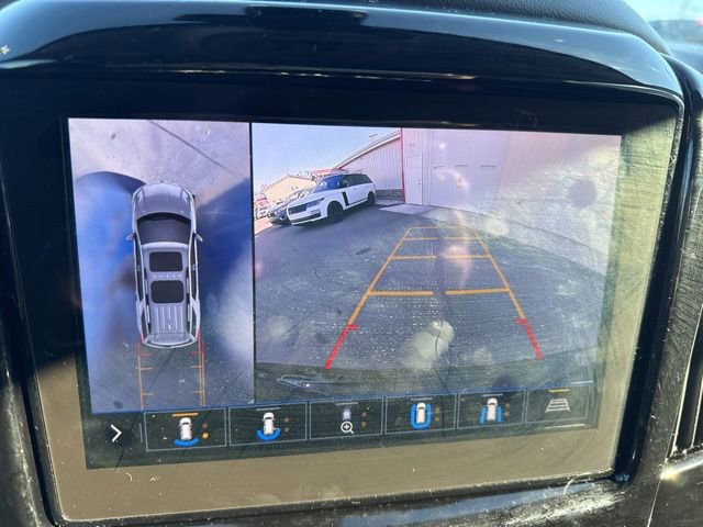 Used 2021 Chevrolet Traverse LT w/ LT Premium Package image 29