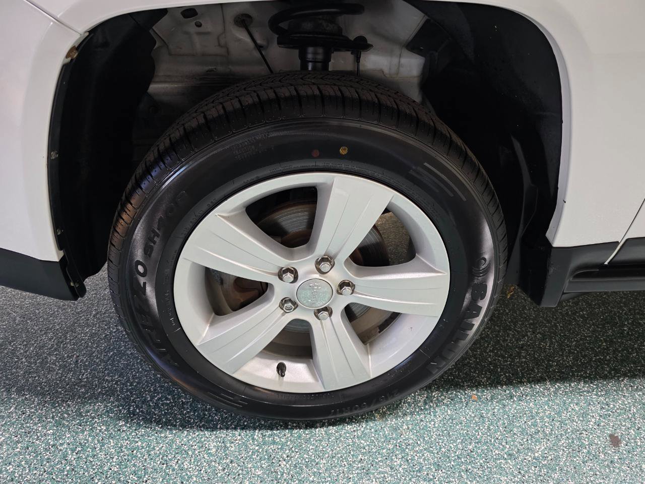 Used 2016 Jeep Compass Sport w/ Power Value Group image 12