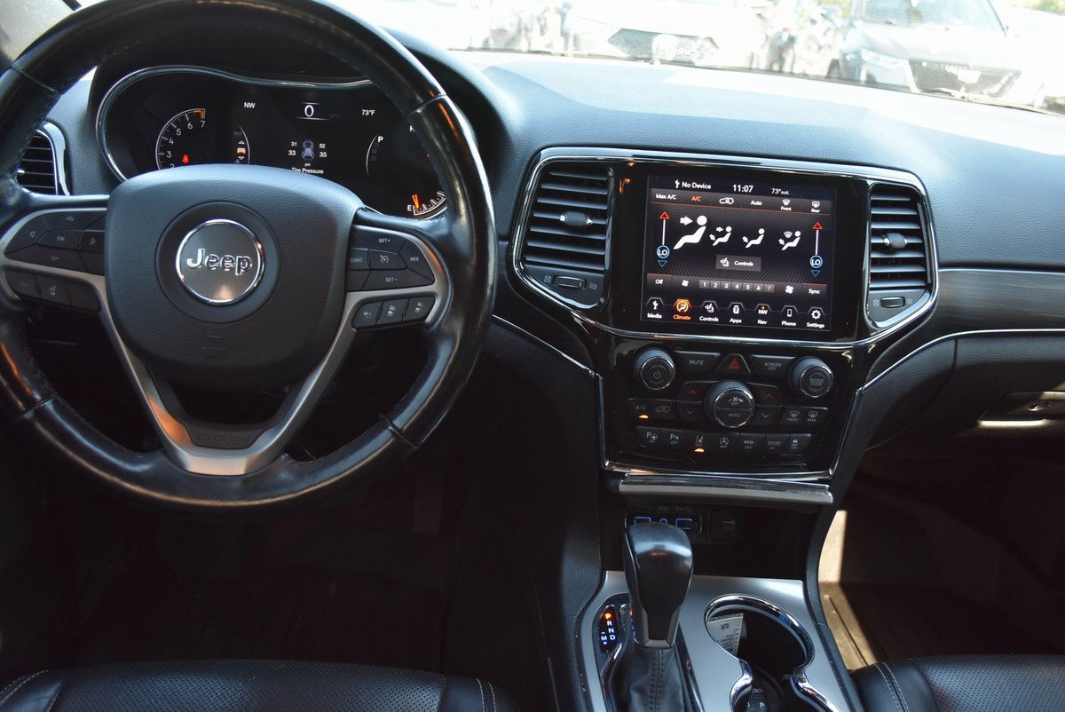 Used 2021 Jeep Grand Cherokee Limited image 17