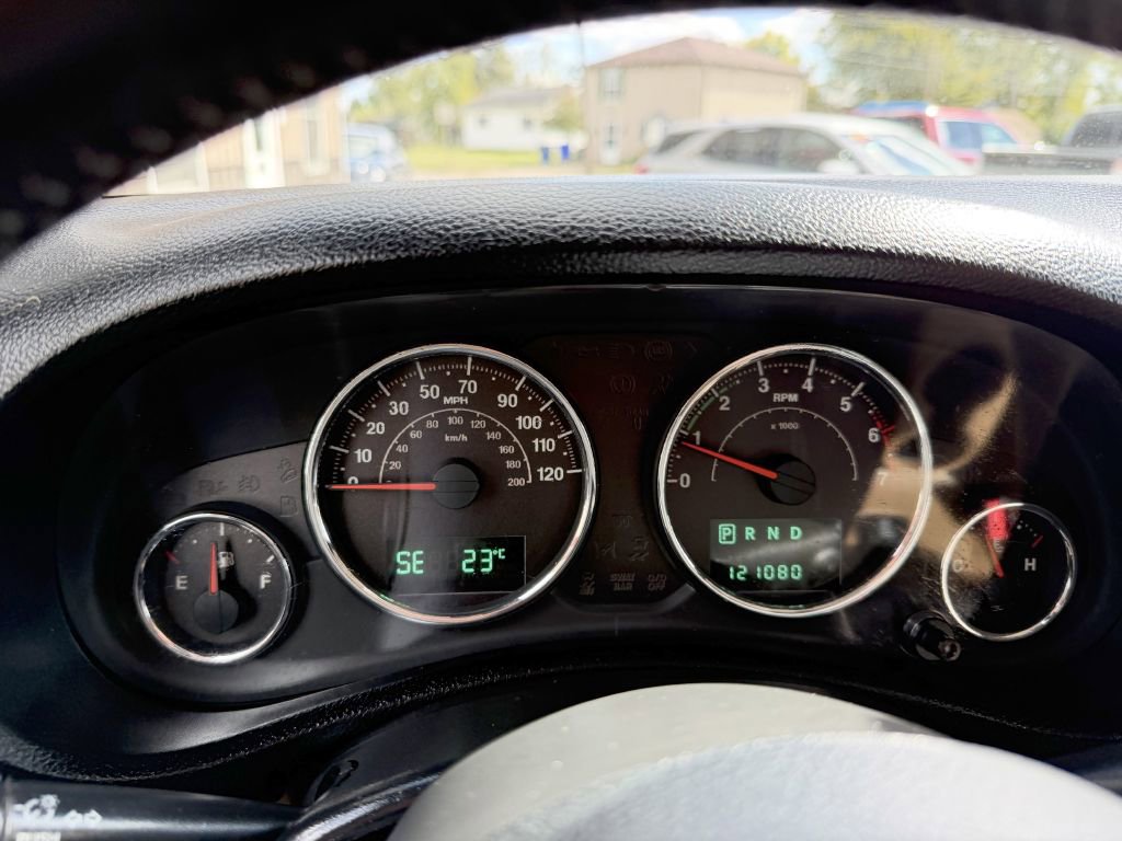 Used 2012 Jeep Wrangler Unlimited Sahara w/ Dual Top Group image 14