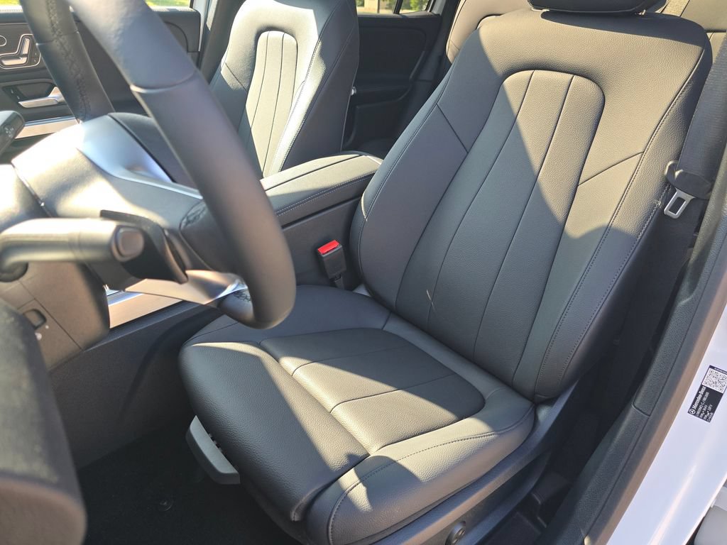 New 2026 Mercedes-Benz GLB 250 4MATIC image 22