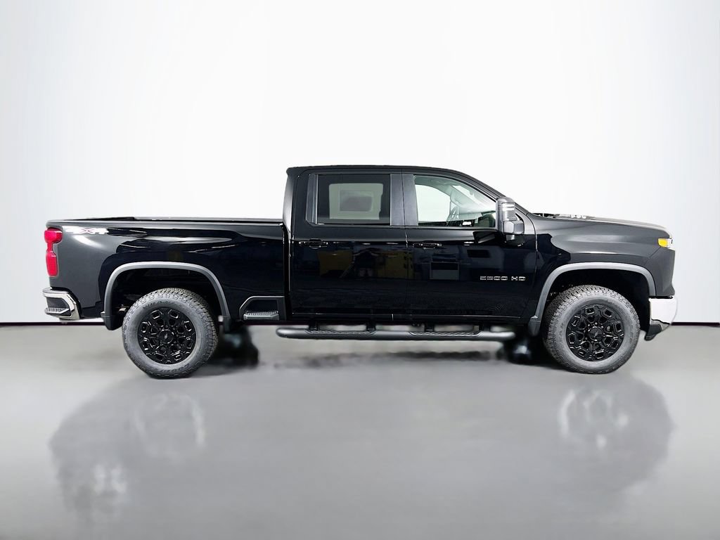 New 2026 Chevrolet Silverado 2500 LT w/ Leather Package AWD/4WD image 4