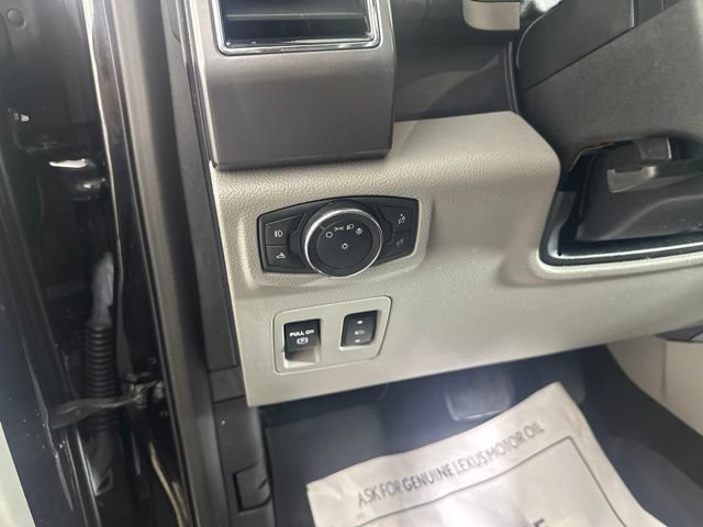 Used 2020 Ford F150 XLT w/ Equipment Group 302A Luxury AWD/4WD image 12