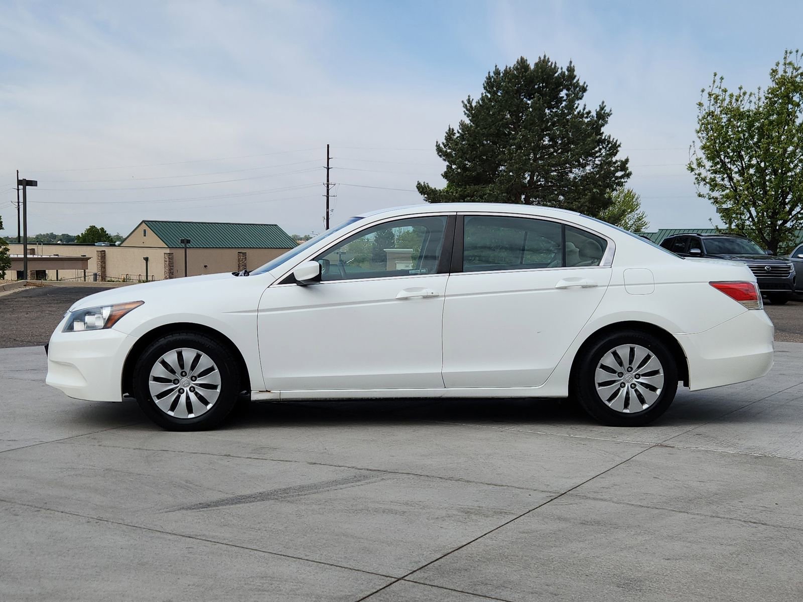 Used 2011 Honda Accord LX image 2