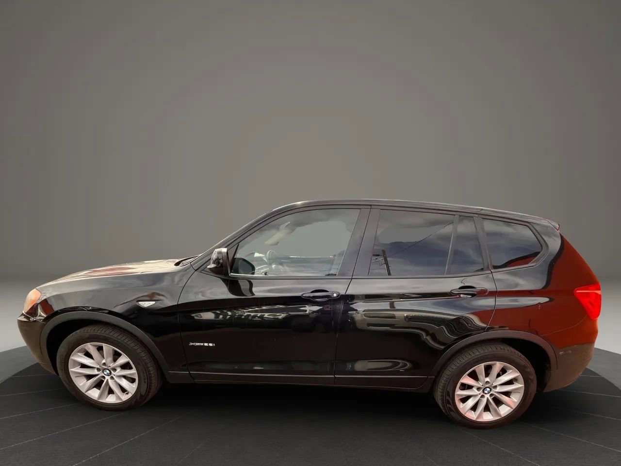 Used 2013 BMW X3 xDrive28i image 3