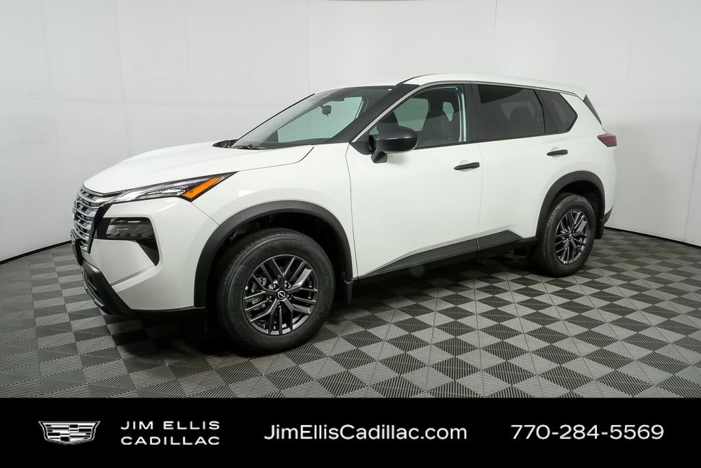 Used 2026 Nissan Rogue S image 2