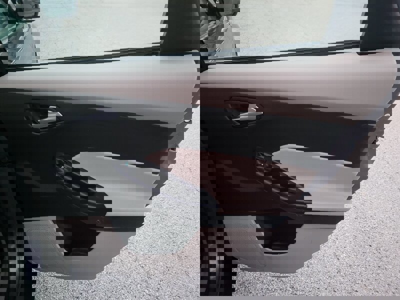 Used 2013 Ford Focus SE w/ SE Winter Pkg image 24