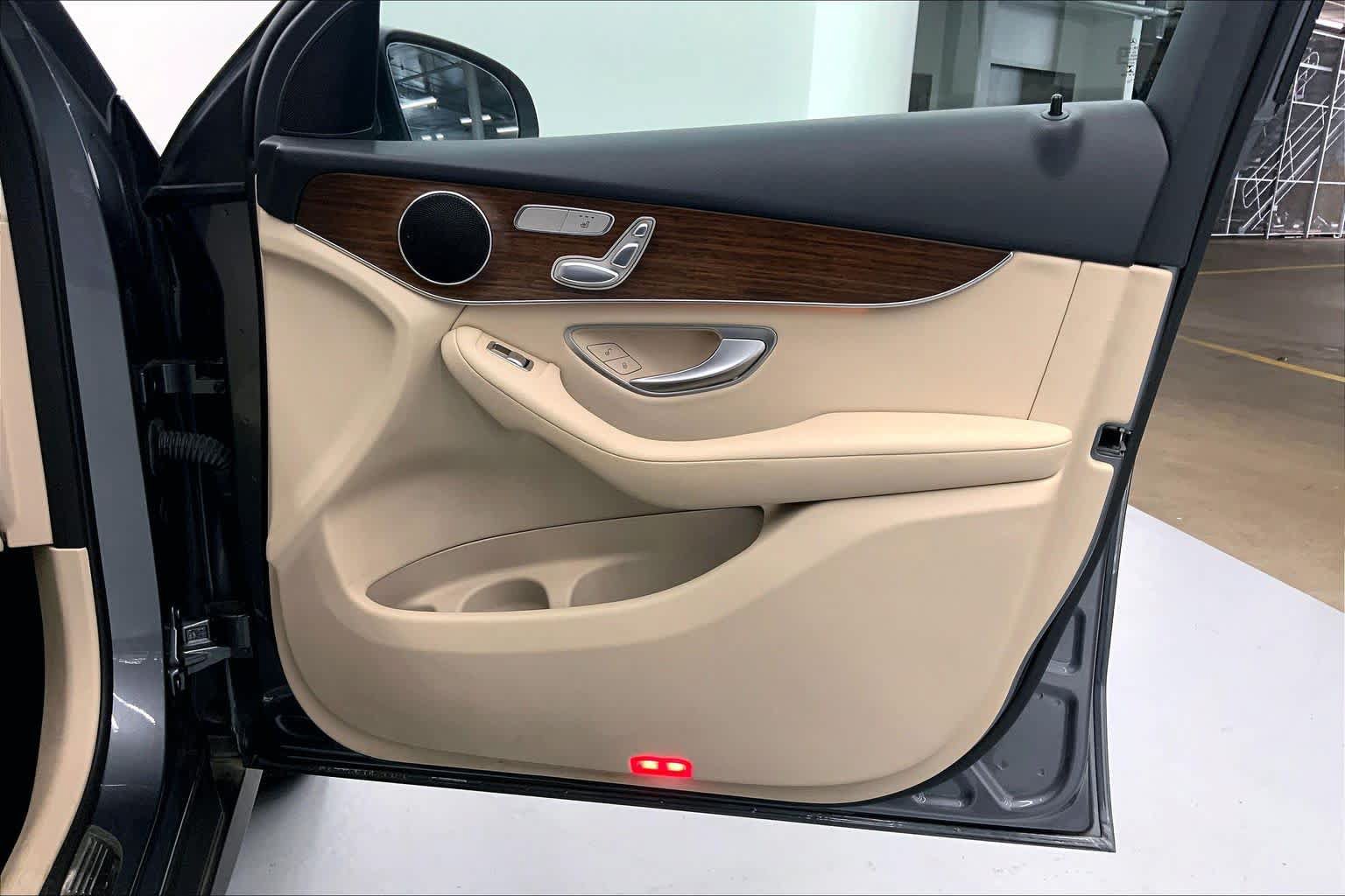 Certified 2022 Mercedes-Benz GLC 300 image 9