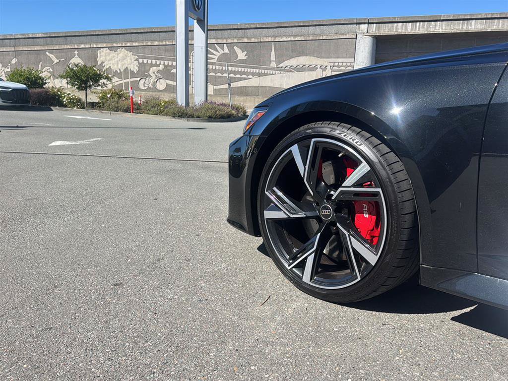 Certified 2023 Audi RS 6 w/ Carbon Optic Package AWD/4WD image 9
