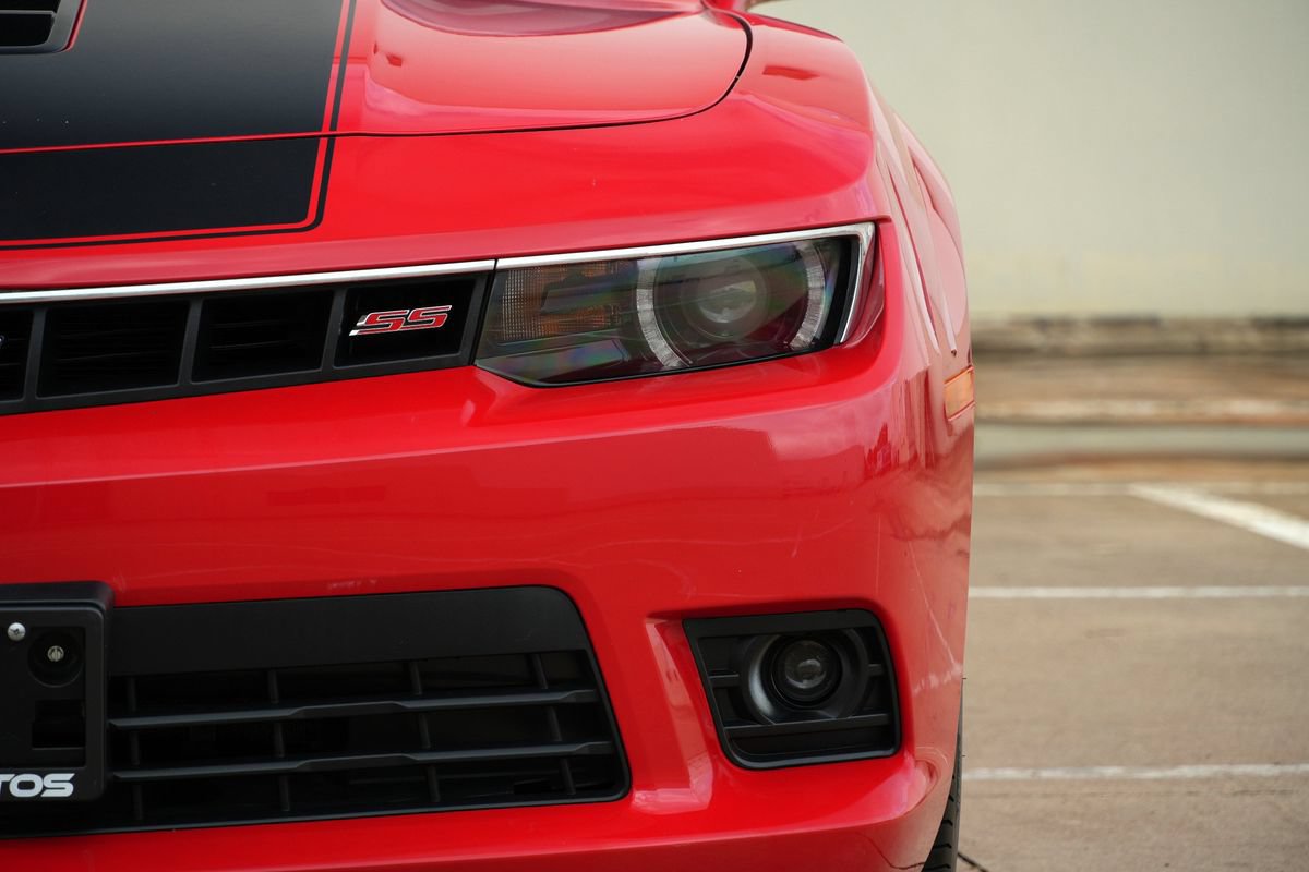 Used 2015 Chevrolet Camaro SS w/ RS Package RWD image 20