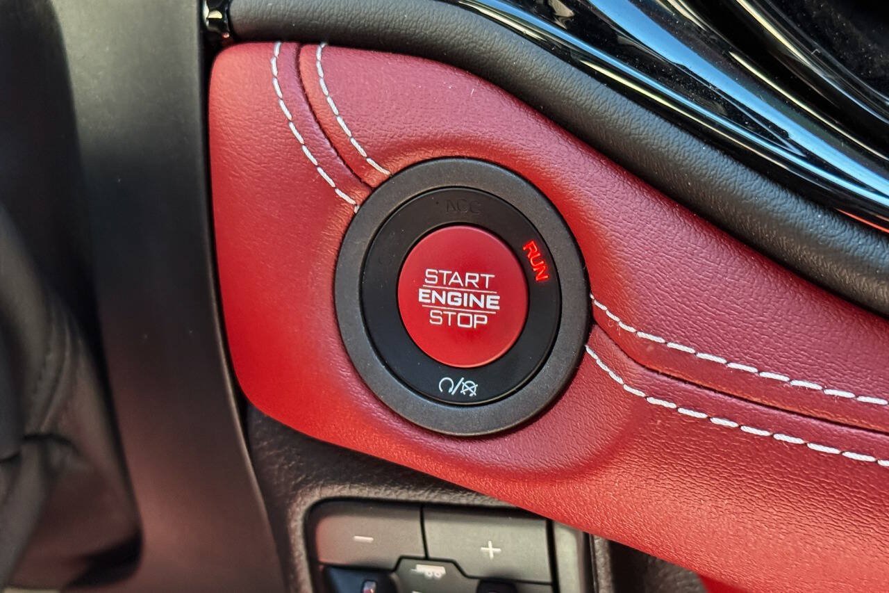 Used 2023 Dodge Durango SRT Hellcat AWD/4WD image 37