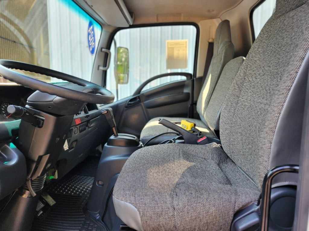 Used 2024 Chevrolet Low Cab Forward RWD image 12