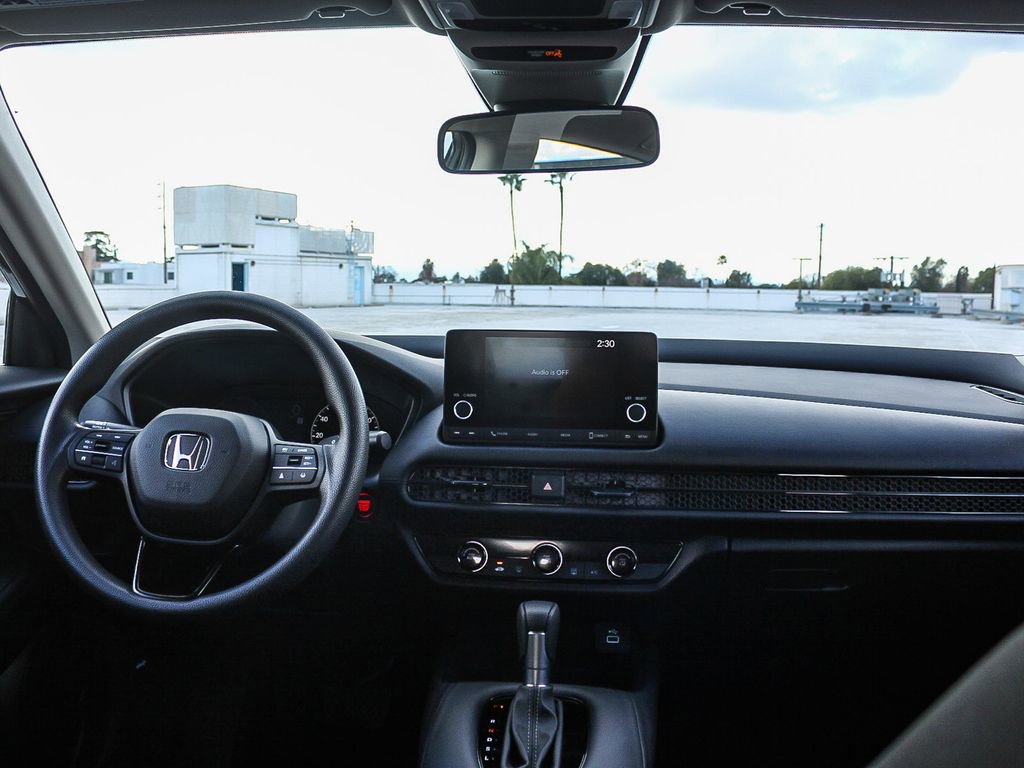 Certified 2023 Honda HR-V LX image 13