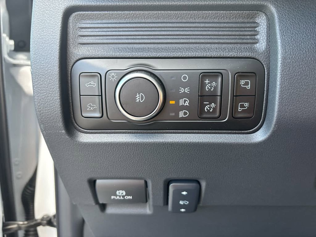 New 2026 Ford F350 Lariat image 17