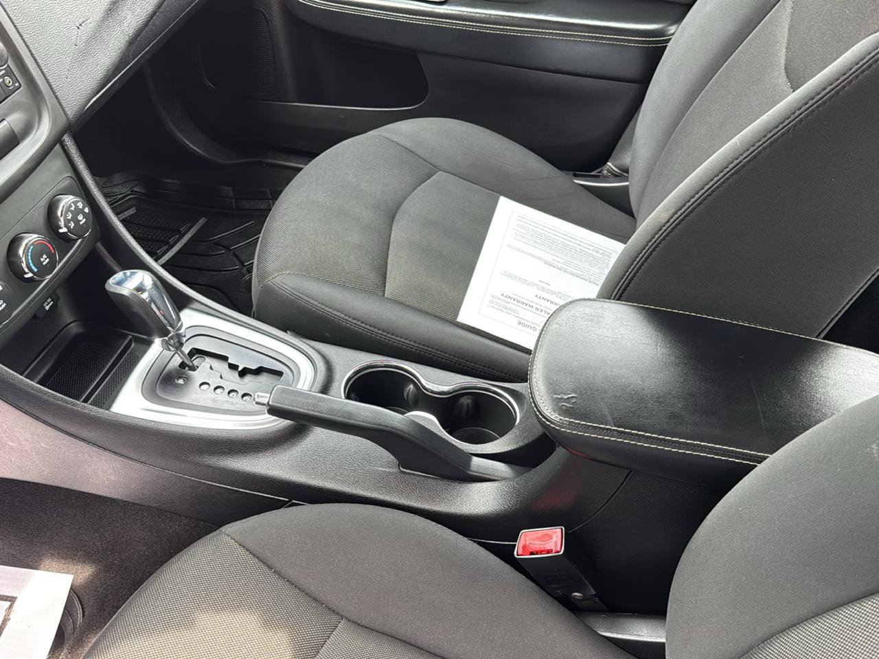 Used 2012 Dodge Avenger SE FWD image 18