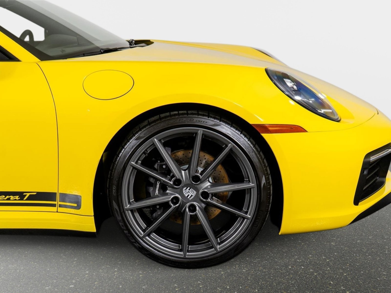 Used 2023 Porsche 911 Carrera T image 6