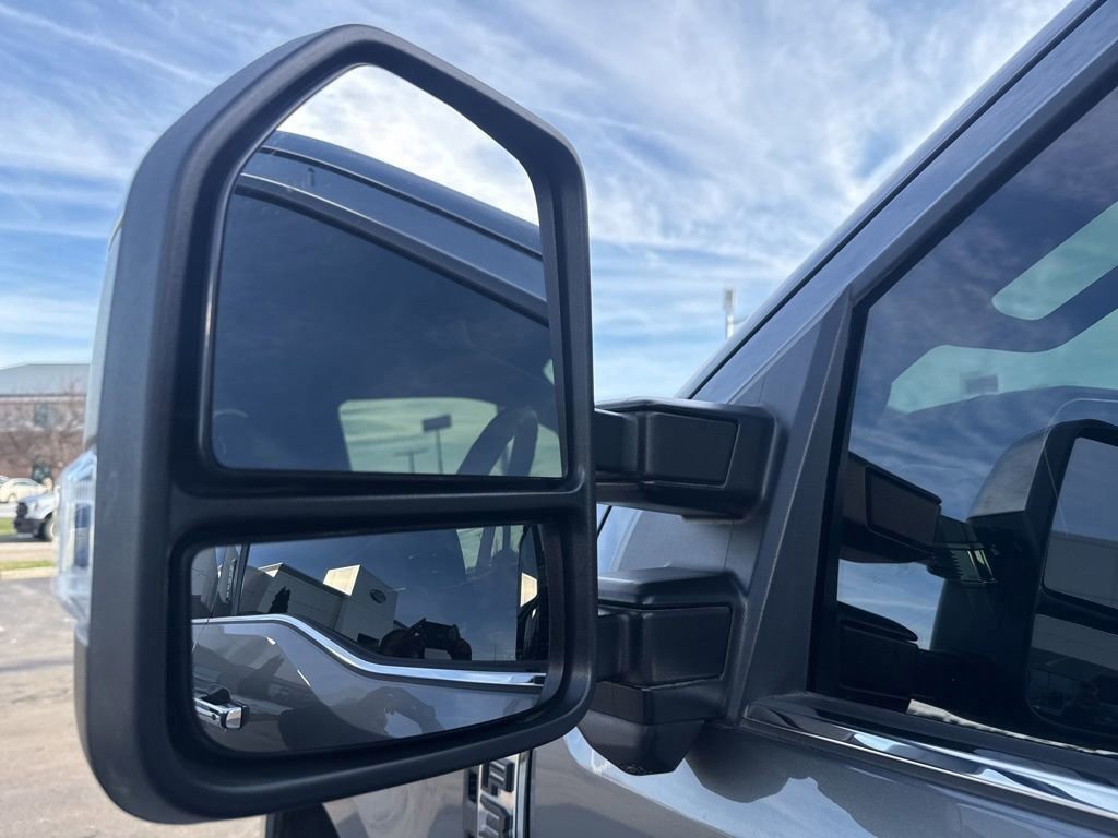 Used 2024 Ford F350 Platinum image 20