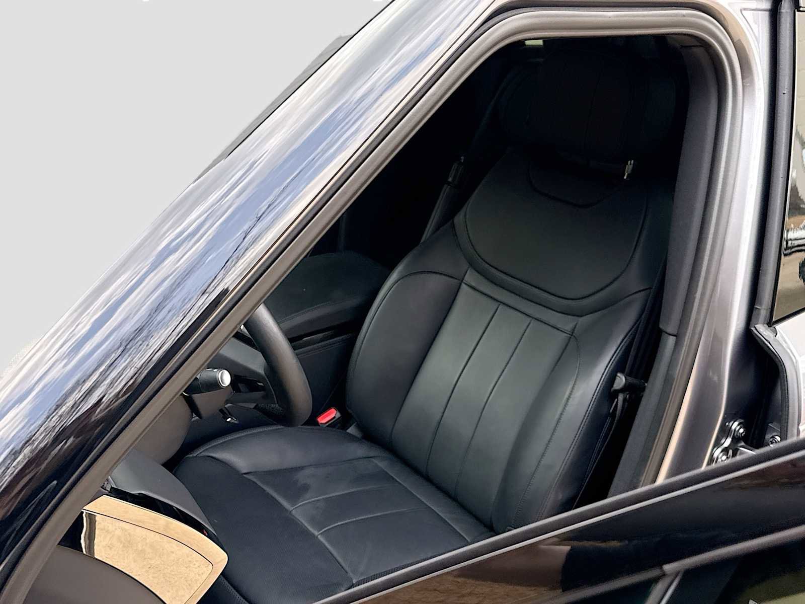Certified 2025 Land Rover Range Rover Sport Dynamic SE image 18