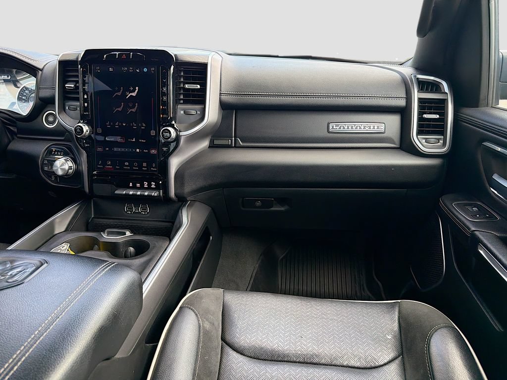 Used 2023 RAM 1500 Laramie AWD/4WD image 17