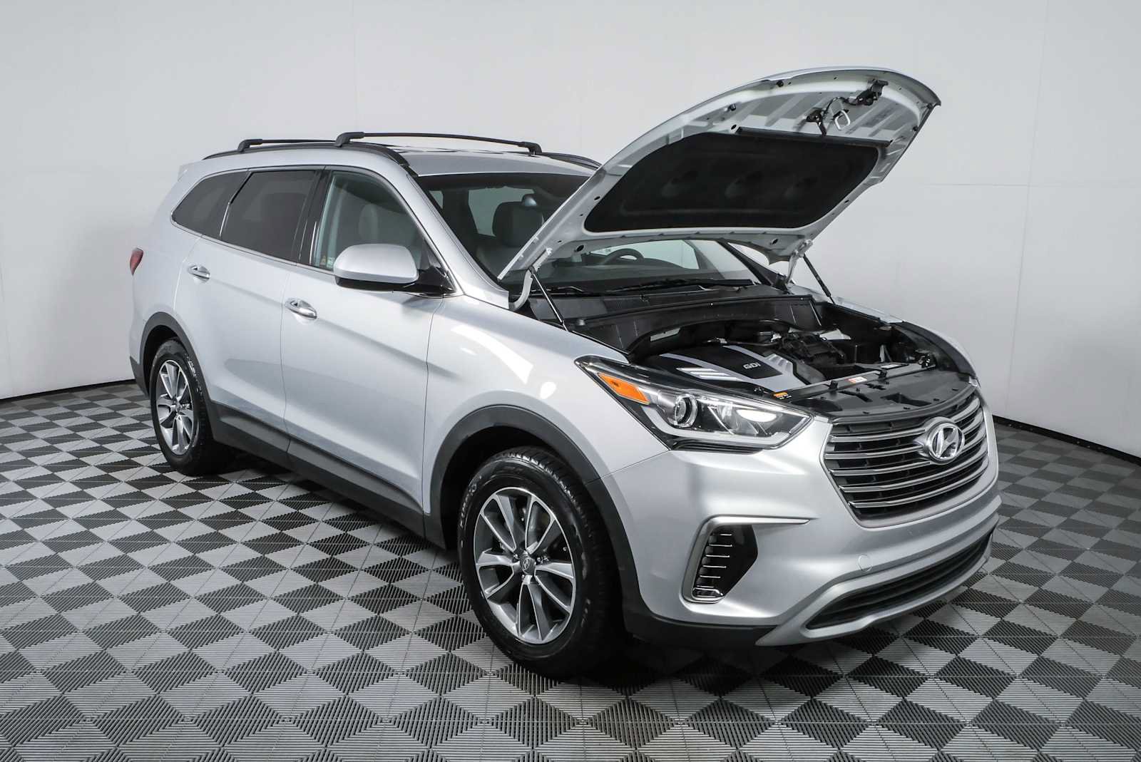 Used 2019 Hyundai Santa Fe XL SE FWD image 33