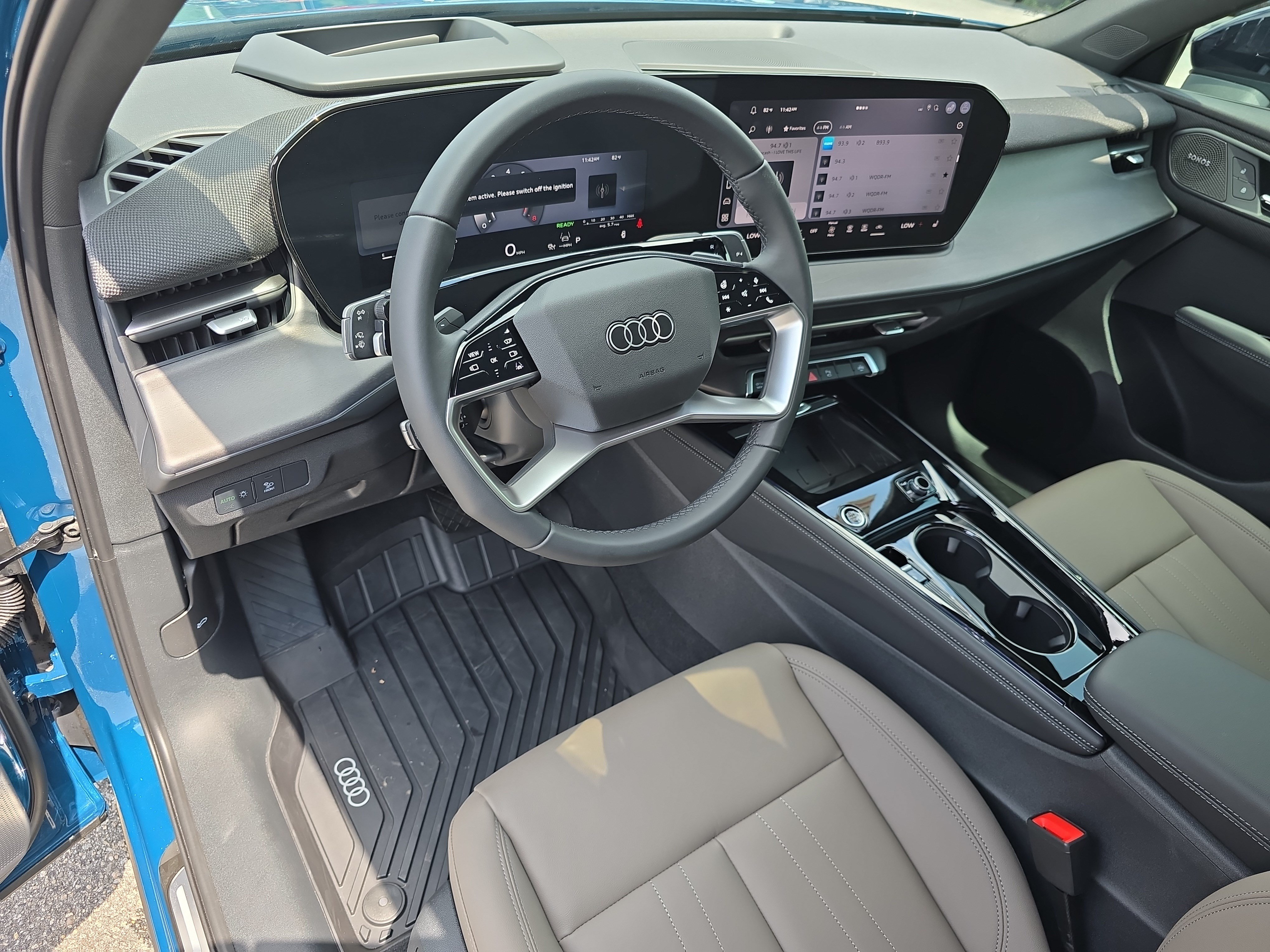 New 2026 Audi Q3 quattro 2.0T AWD/4WD image 15