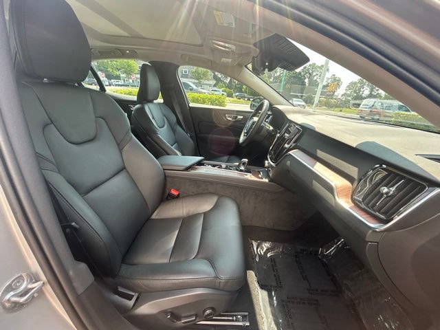 Certified 2023 Volvo S60 B5 Plus w/ Climate Package AWD/4WD image 15