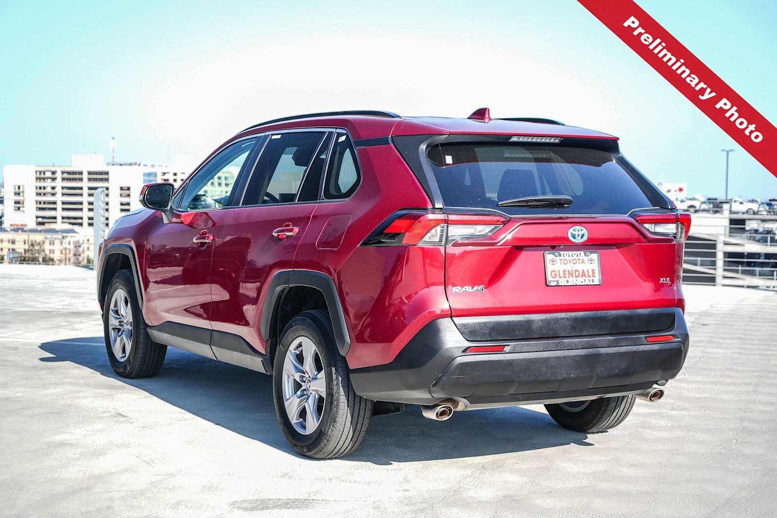 Used 2025 Toyota RAV4 XLE FWD image 8