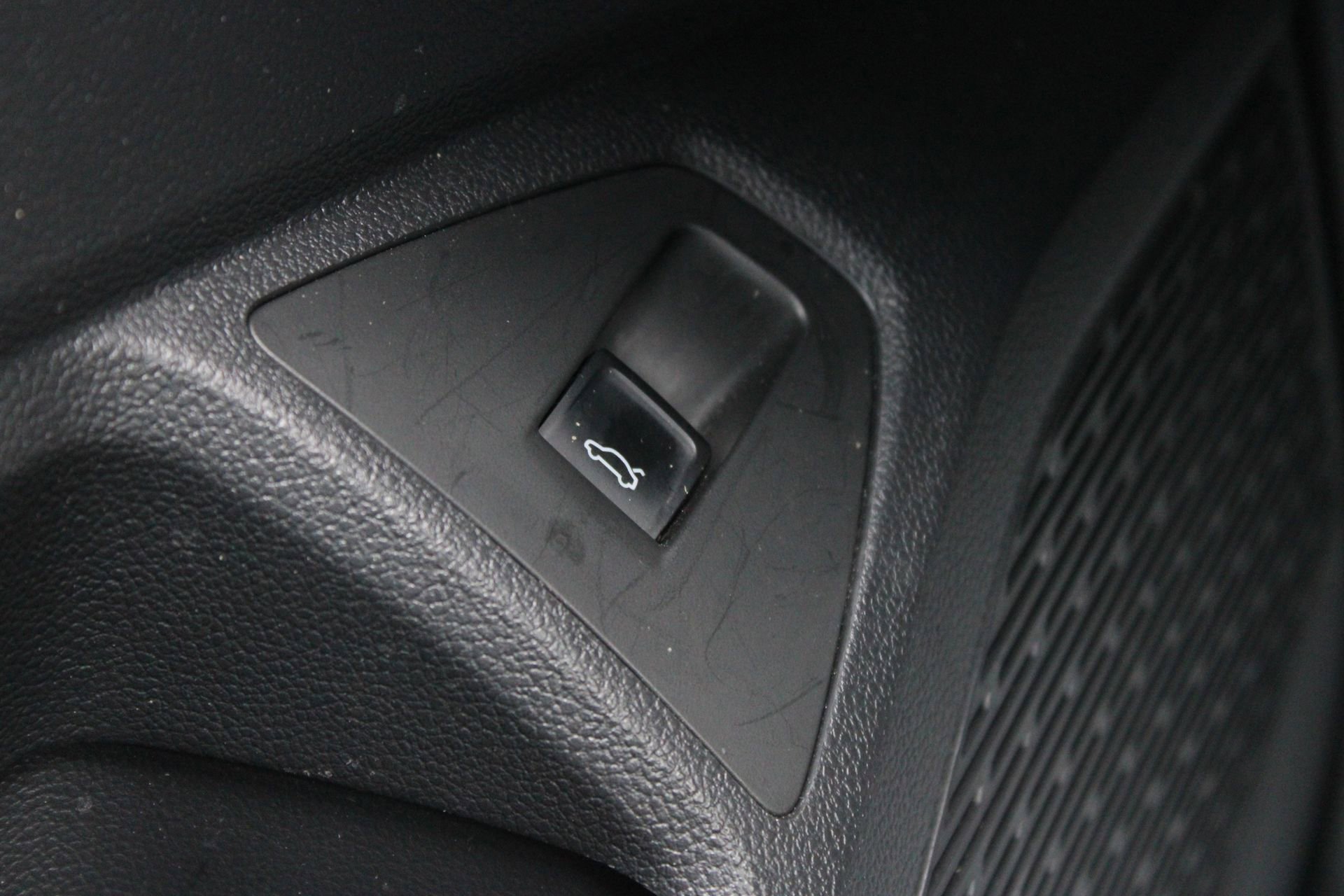 Used 2025 Volkswagen Jetta S FWD image 23
