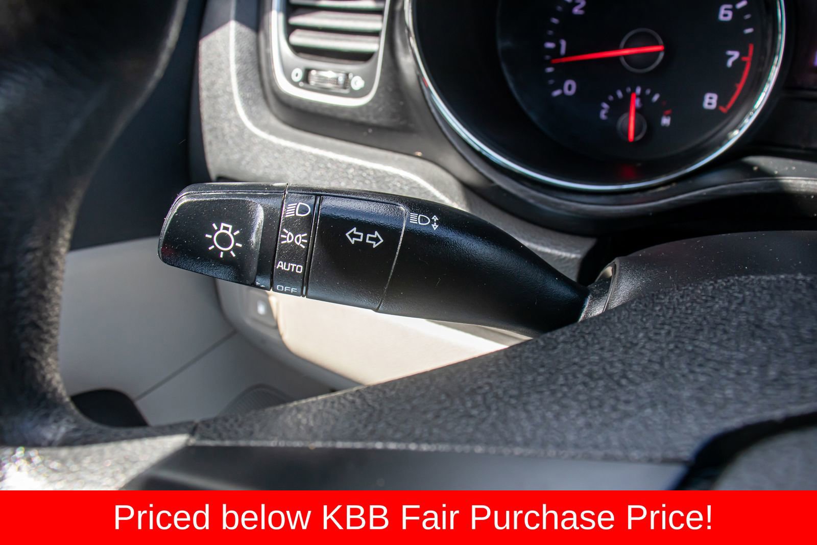 Used 2020 Kia Sedona L FWD image 21