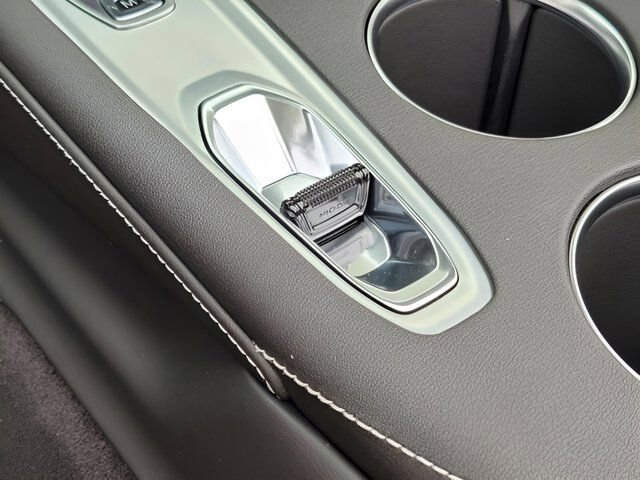 New 2026 Chevrolet Corvette Stingray Convertible w/ 1LT image 22