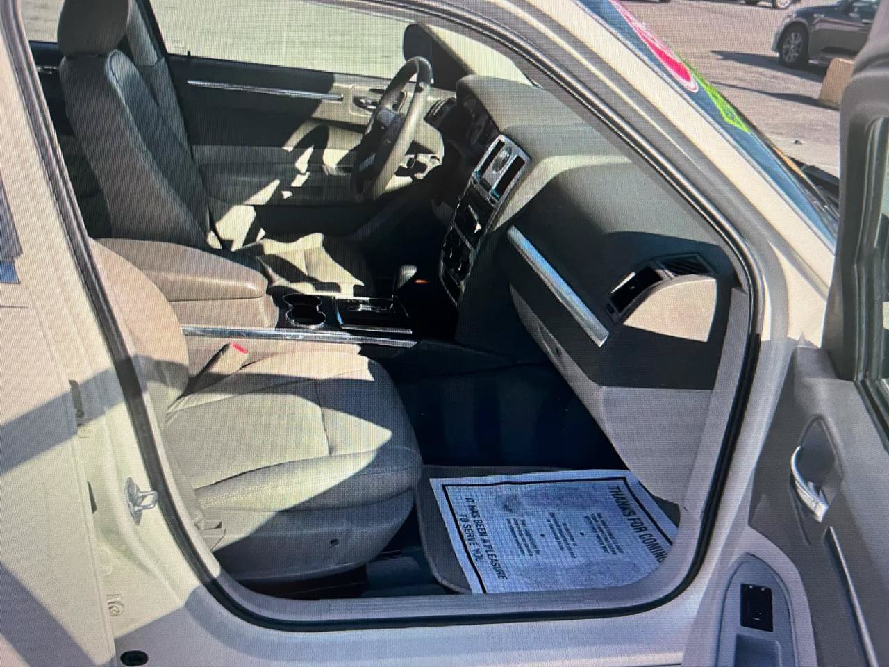 Used 2009 Chrysler 300 LX RWD image 12